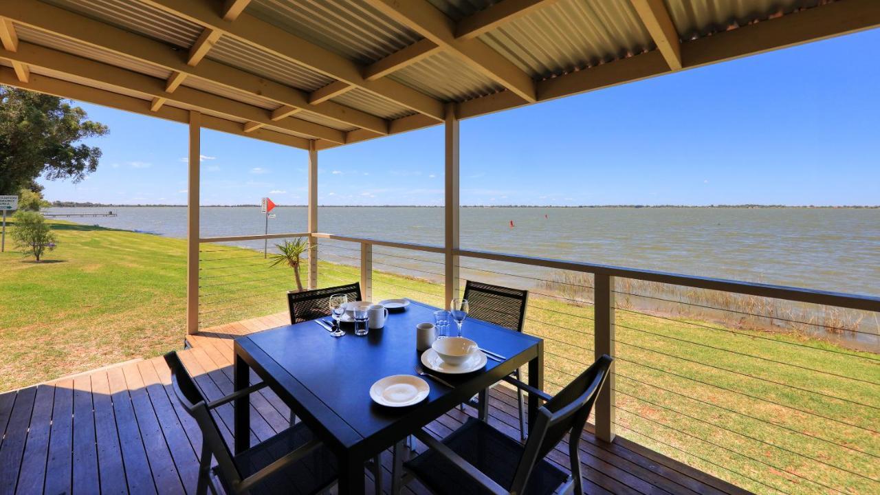 Lake Boga Caravan Park Экстерьер фото